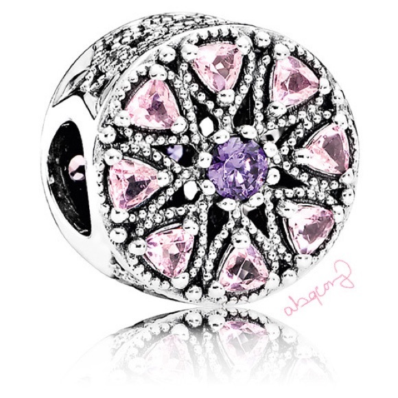 EUC Pandora 791974NPRMX Sterling Silver Shimmering Medallion Abstract Charm - Picture 1 of 10